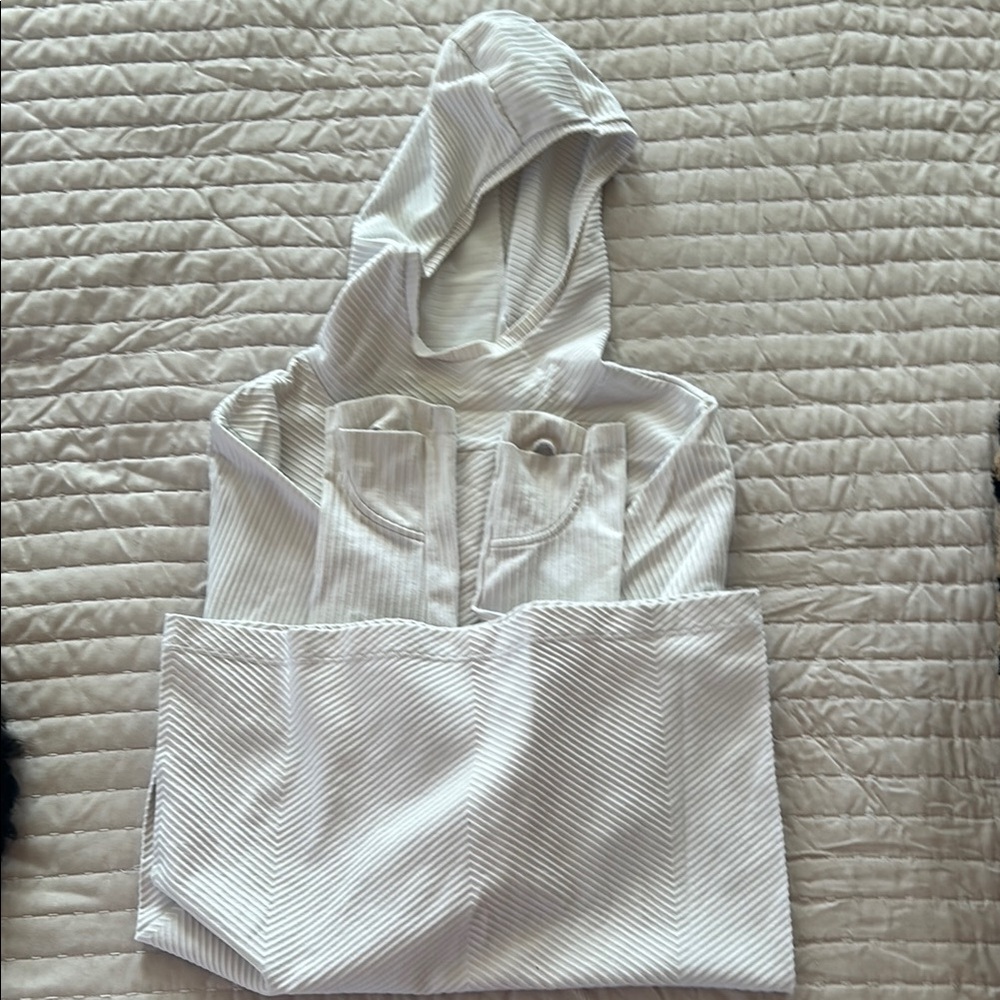 Athleta running pullover